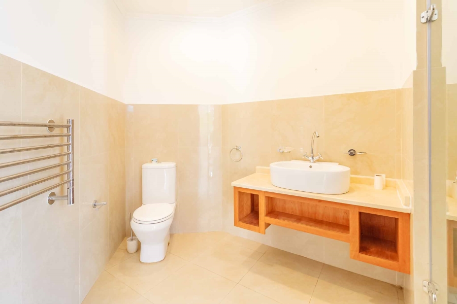 To Let 2 Bedroom Property for Rent in Sea Point Western Cape